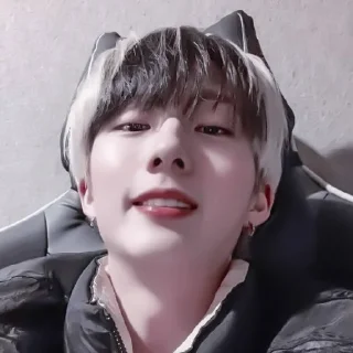 🍉 emoji #𝐦𝐨𝐨𝐝: jiung ;: by @paradismaudit Telegram sticker 20 of 40