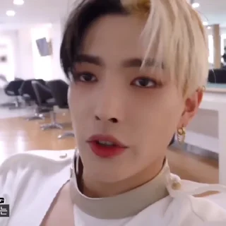 🥯 emoji hongjoong @ateezst Telegram sticker 16 of 50