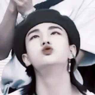 Sticker from ‹ℜ ࣪ Hyunjin ִֶָ ༄:: @kikikoosw