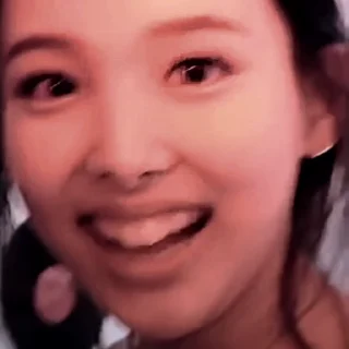 🐾 emoji nayeon by @R3YE71 Telegram sticker 22 of 35