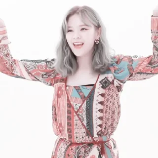🌛 emoji #𝐈𝐧𝐓𝐡𝐞𝐒𝐡𝐨𝐰𝐓𝐨𝐝𝐚𝐲: jeongyeon ;: by @paradismaudit Telegram sticker 19 of 40