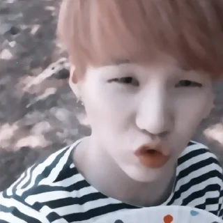 🎂 emoji suga : hb2u ! fr @lomicor 🎂 Telegram sticker 22 of 70