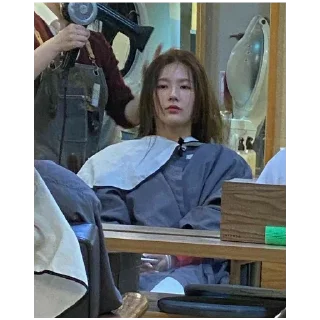 😐 Miyeon, стикер Telegram 6 из 30