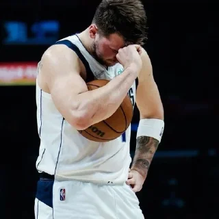Sticker from Лука 🍩 [@NbaStick]