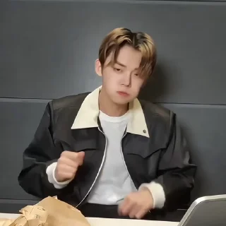 🌀 YEONJUN – @TXTH1LP, Telegram sticker 11 of 30