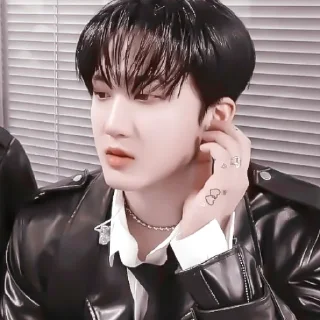 🐖 #𝐦𝐨𝐨𝐝: changbin ;: by @paradismaudit, Telegram sticker 16 of 40