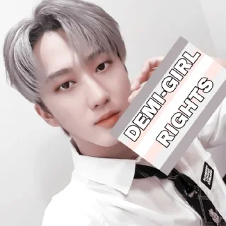 #𝐦𝐨𝐨𝐝: changbin ;: by @paradismaudit