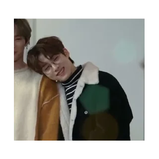 😊 oneus, sticker Telegram 11 sur 72
