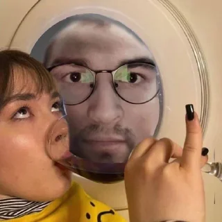😐 бриан и анастасИз, sticker Telegram 10 sur 19