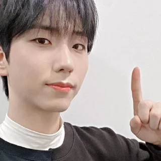 ☝ GunilSuperCute, sticker Telegram 19 sur 21
