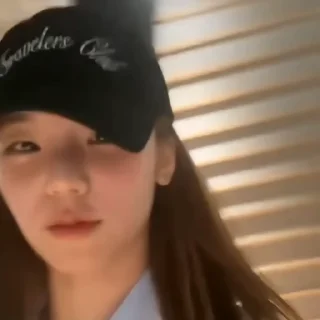 — yeji by @liulve