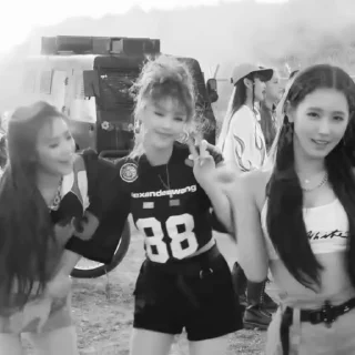 (g)i-dle soojin @g1dlehelp