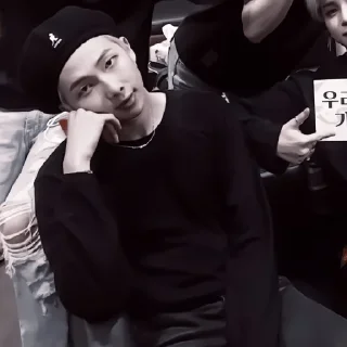 🎹 「namjoon」→ @rissgaridi, стікер Telegram 8 з 68