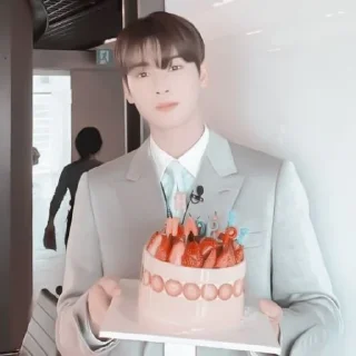 🎂 #𝐇𝐁𝐃: eunwoo 🎂 ;: by @paradismaudit, sticker Telegram 14 sur 50
