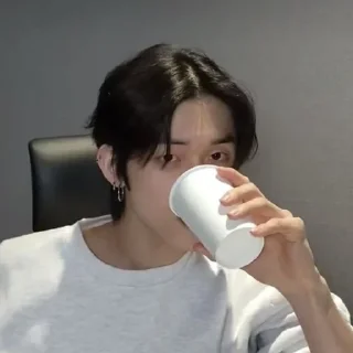 😐 Yeonjun ♡, стікер Telegram 3 з 119