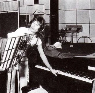 🎹 квин💋, стікер Telegram 11 з 77
