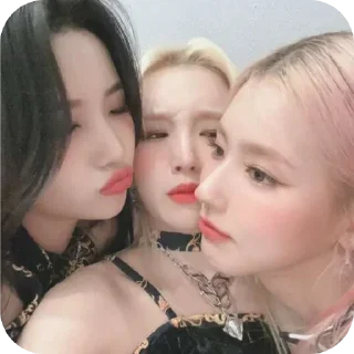 🤨 стики от юци, sticker Telegram 4 sur 43
