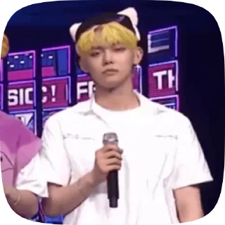 😂 kpoppi, sticker Telegram 19 sur 50