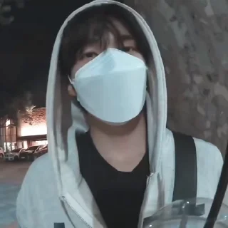 🍑 << 𝐇𝐘𝐔𝐍𝐉𝐈𝐍 ャ ˖ || @amphibiastickers, стікер Telegram 21 з 30