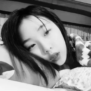 🌠 Bw Yeojin @loonahellp, Telegram sticker 13 of 50