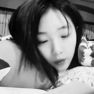 🌠 Bw Yeojin @loonahellp, Telegram sticker 8 of 50