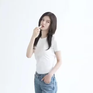 🤍 newjeans-danielle @mayhe1p, стикер Telegram 11 из 48