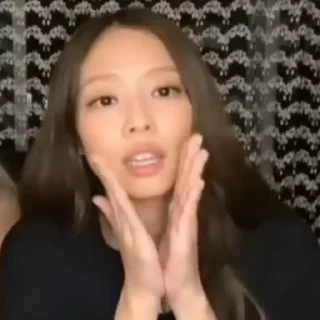 `jennie :: @wh0s1