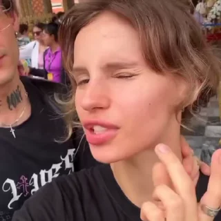 ✌ аригинс ★ @cutsatya, стікер Telegram 8 з 45
