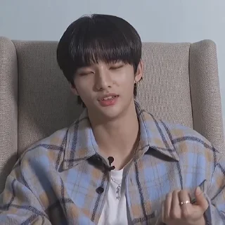 hyunjin by @help_jenn