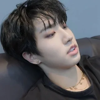 han jisung from @helpchinho
