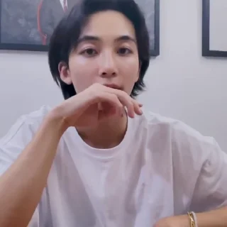 🎀 jeonghan @svtwe, стикер Telegram 16 из 50