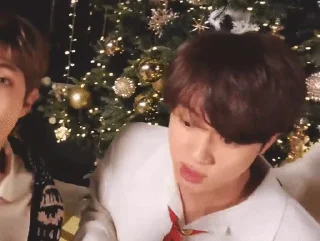 😯 НОВЫЙ ГОД С BTS @hello_unnie, Telegram sticker 17 of 50