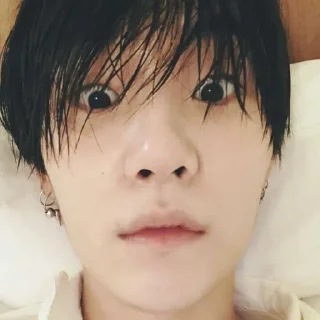 yoongi by @nadwwi
