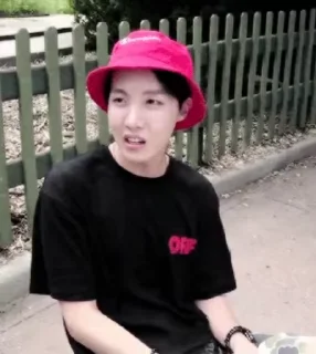 ☺️ k-pop1:: @duxi1v, стикер Telegram 7 из 120