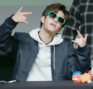🌟 seungmin.!♻️!, Telegram sticker 5 of 23