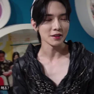 . . yeosang - @berstickers»