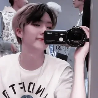 🍉 #𝐦𝐨𝐨𝐝: jiung ;: by @paradismaudit, стикер Telegram 24 из 40