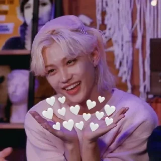 🤍 ╰(*´︶`*)╯♡, стікер Telegram 8 з 75