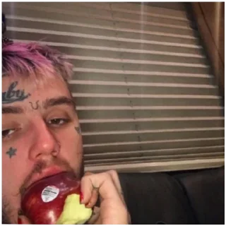 🍎 лили попе, стікер Telegram 16 з 18