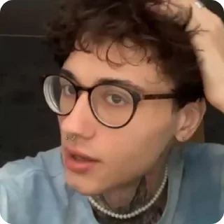 ⚡ владдд, стикер Telegram 17 из 50