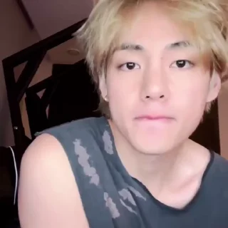 Tae @bonheurxo