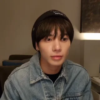😘 cat !! @kantaehh, стікер Telegram 18 з 45