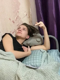 🖕 суетные девчонки, стікер Telegram 15 з 52