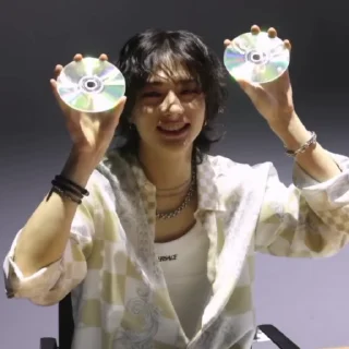 🌟 @riahwanglee "ATE" Mashup Video MAKING FILM, Telegram sticker 5 of 35