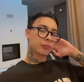 👨‍✈️ Топ стикеры 👉 @Femoji, стікер Telegram 13 з 35