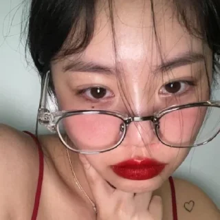 🛍️ soojin by @stikersbsbs, Telegram sticker 15 of 56