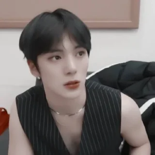 🪵 #minhyuk aesthetic «🪵 by @lumicore_present, Telegram sticker 18 of 47