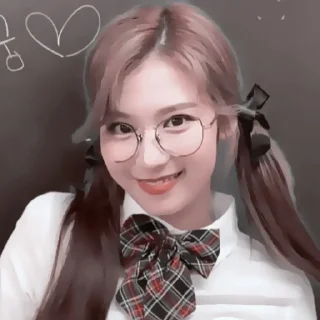 << 𝐒𝐀𝐍𝐀 ャ ˖ || @amphibiastickers