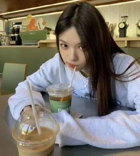 🌟 eating🇰🇷, стікер Telegram 13 з 14