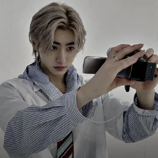 🍼 сонхун🍼@tsumistick, стікер Telegram 21 з 32